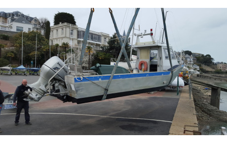 Mise à l'eau du bateau FELGER II